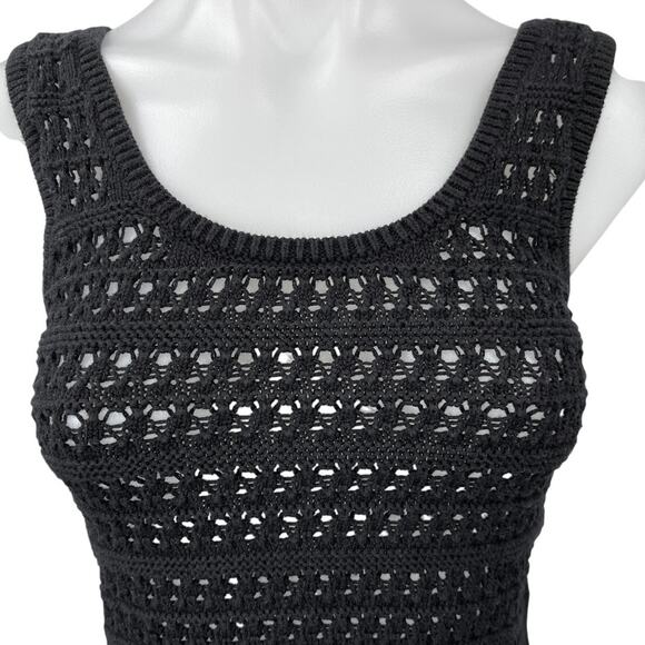 Old Navy Women's Black Crochet Knit Sleeveless Tank Crop Sweater Vest Top Sz XS - Picture 3 of 5